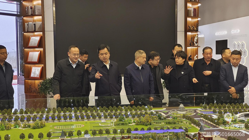 西安安康商會執(zhí)行會長周德林一行赴洛南縣考察